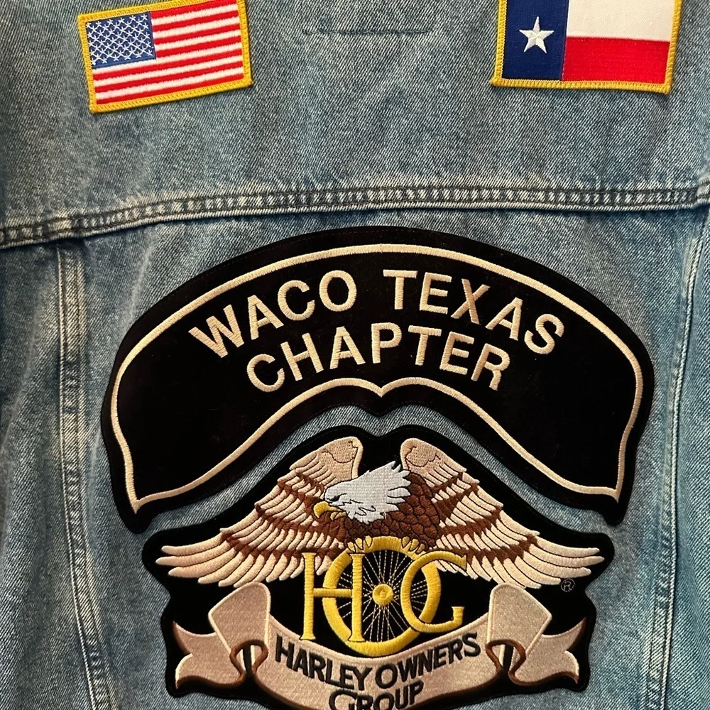 RARE Men's Harley Davidson Moto Waco TX Jean Jacket with Pins Patches Sz XL